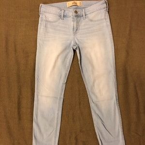 Hollister: Light Wash Blue Skinny Jeans